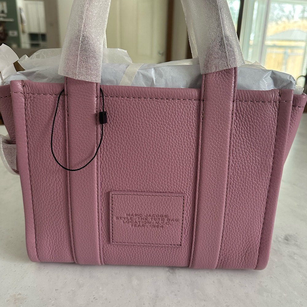 Marc Jacobs Lilas Pink Tote Bag -New, Rare! - Picture 2 of 4
